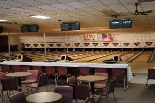 Bowling alley lanes