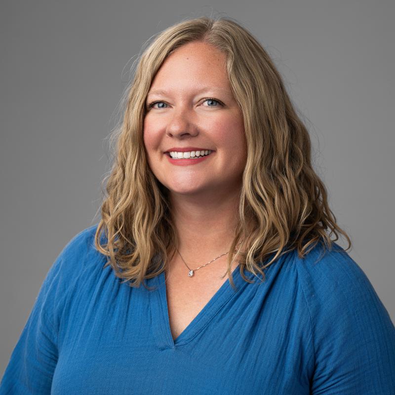 Lindsey Ochmanek Headshot