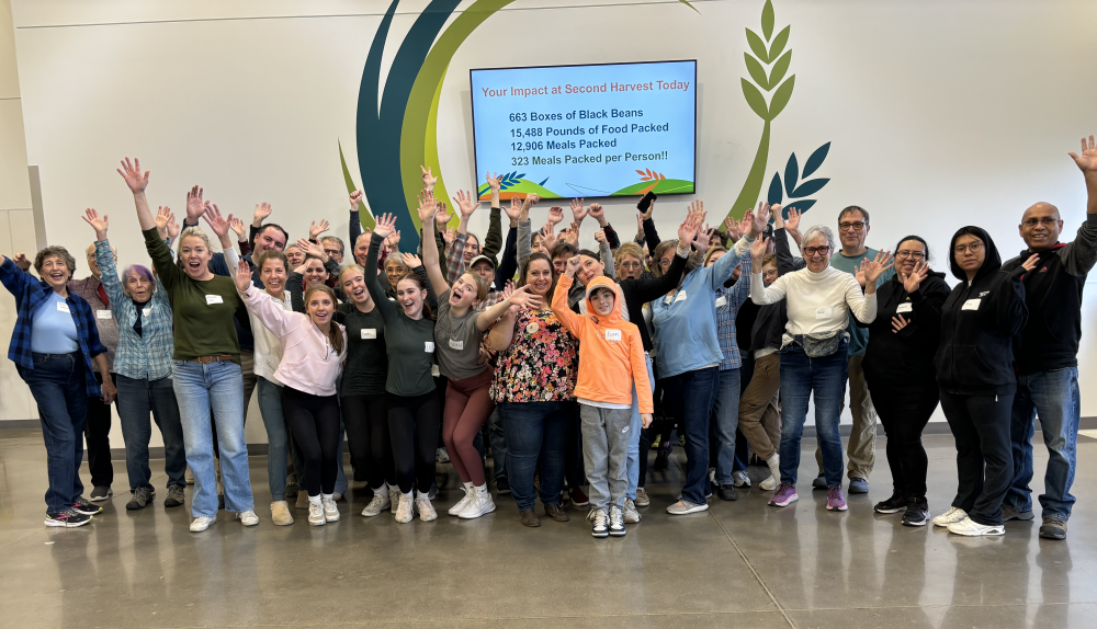 Leadership Circle members at a food packing event