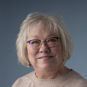 Headshot of Charlene Graff