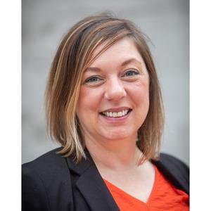 Headshot of Katie Bull