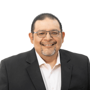 Headshot of Mario Hernandez