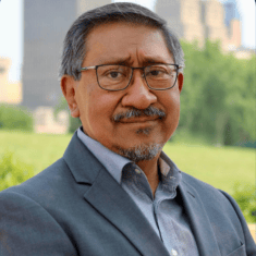 Headshot of Rodolfo Gutierrez