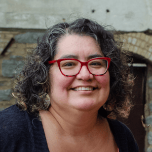 Headshot of Rosalva Hernandez
