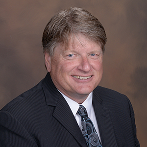 Headshot of Dan Narr